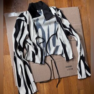 box of clothes $200 for 47 items, You can buy separately or negotiate . 2/3 post